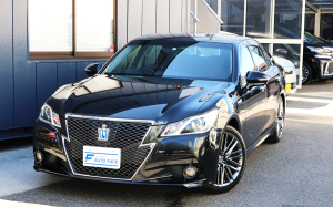 トヨタクラウンハイブリッド【ご成約】