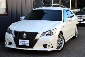 【ご成約】トヨタクラウンハイブリッド