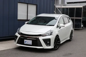 【ご成約】トヨタプリウスアルファ