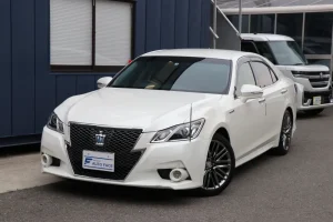 【ご成約】トヨタクラウンハイブリッド