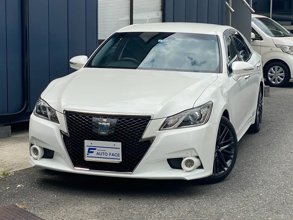 トヨタクラウンハイブリッド