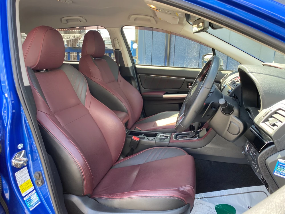 スバルレヴォーグ