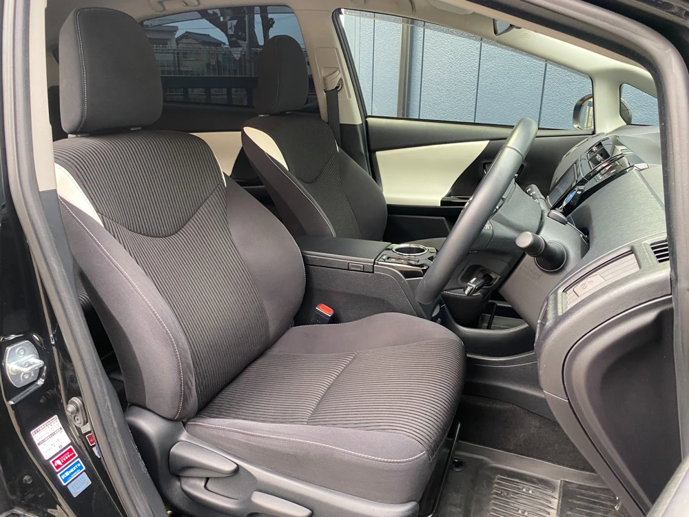 トヨタプリウスアルファ