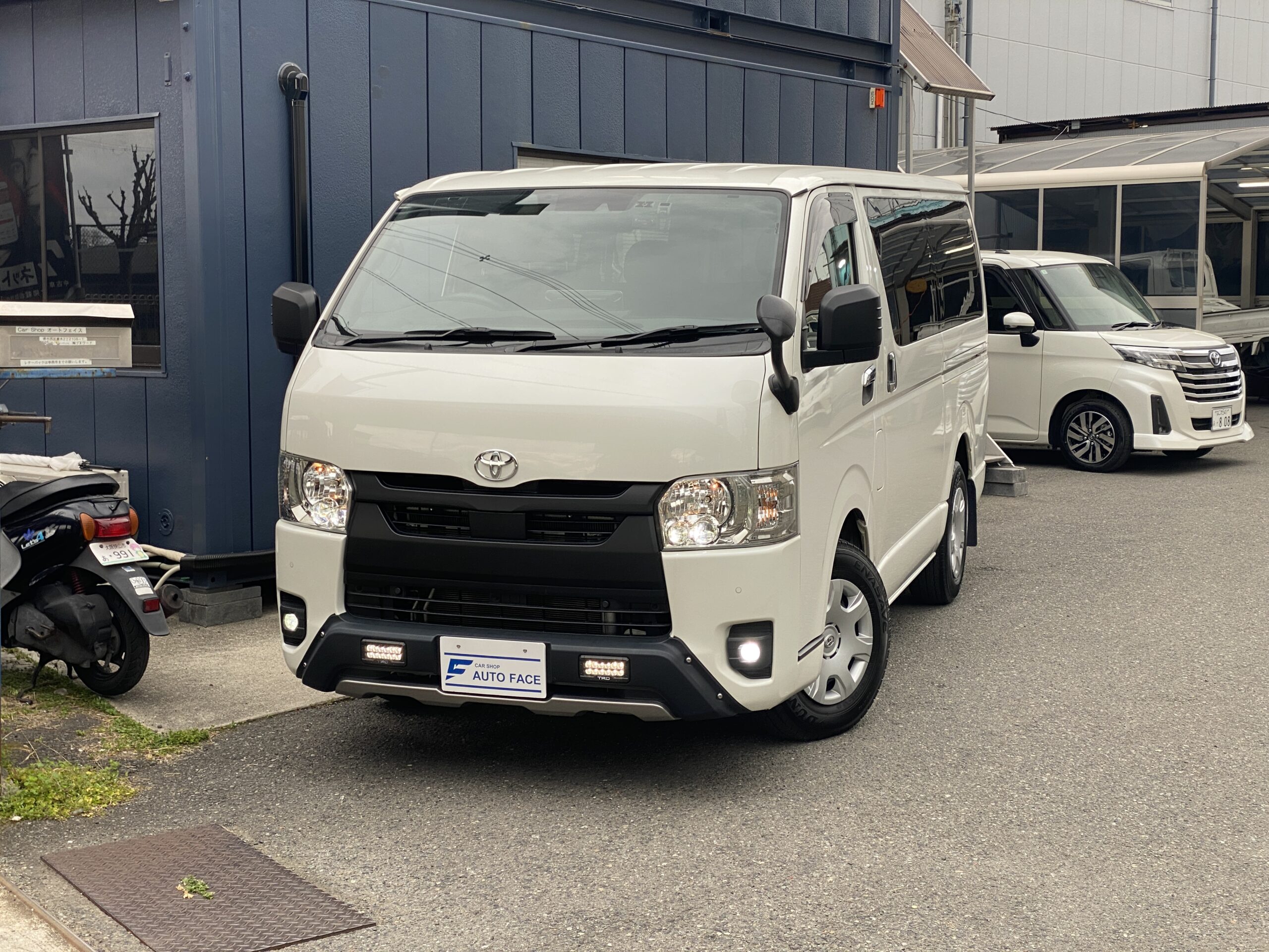 トヨタハイエースバン