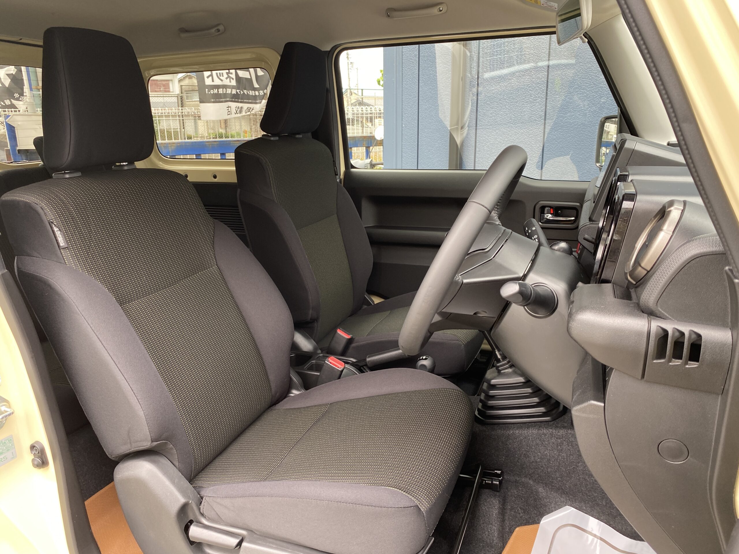 スズキジムニーシエラ