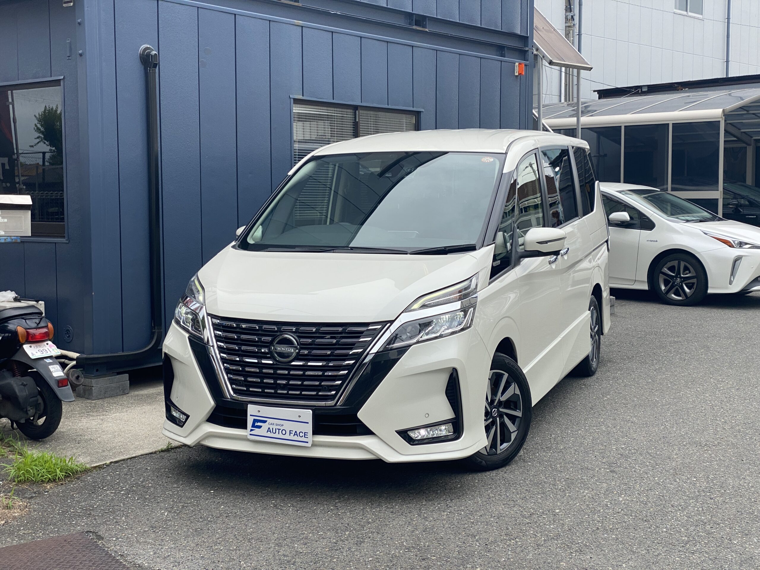 日産セレナ