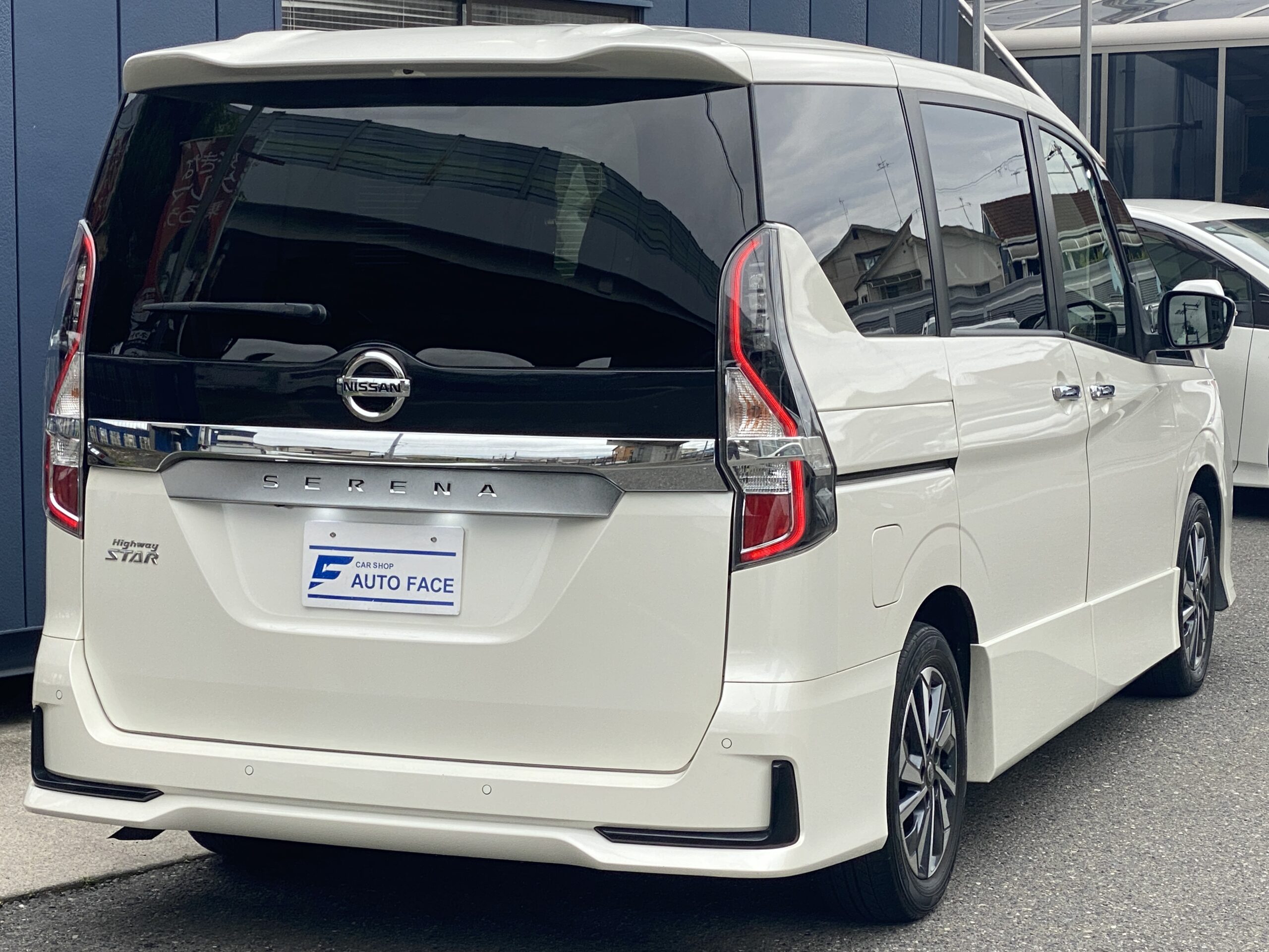 日産セレナ