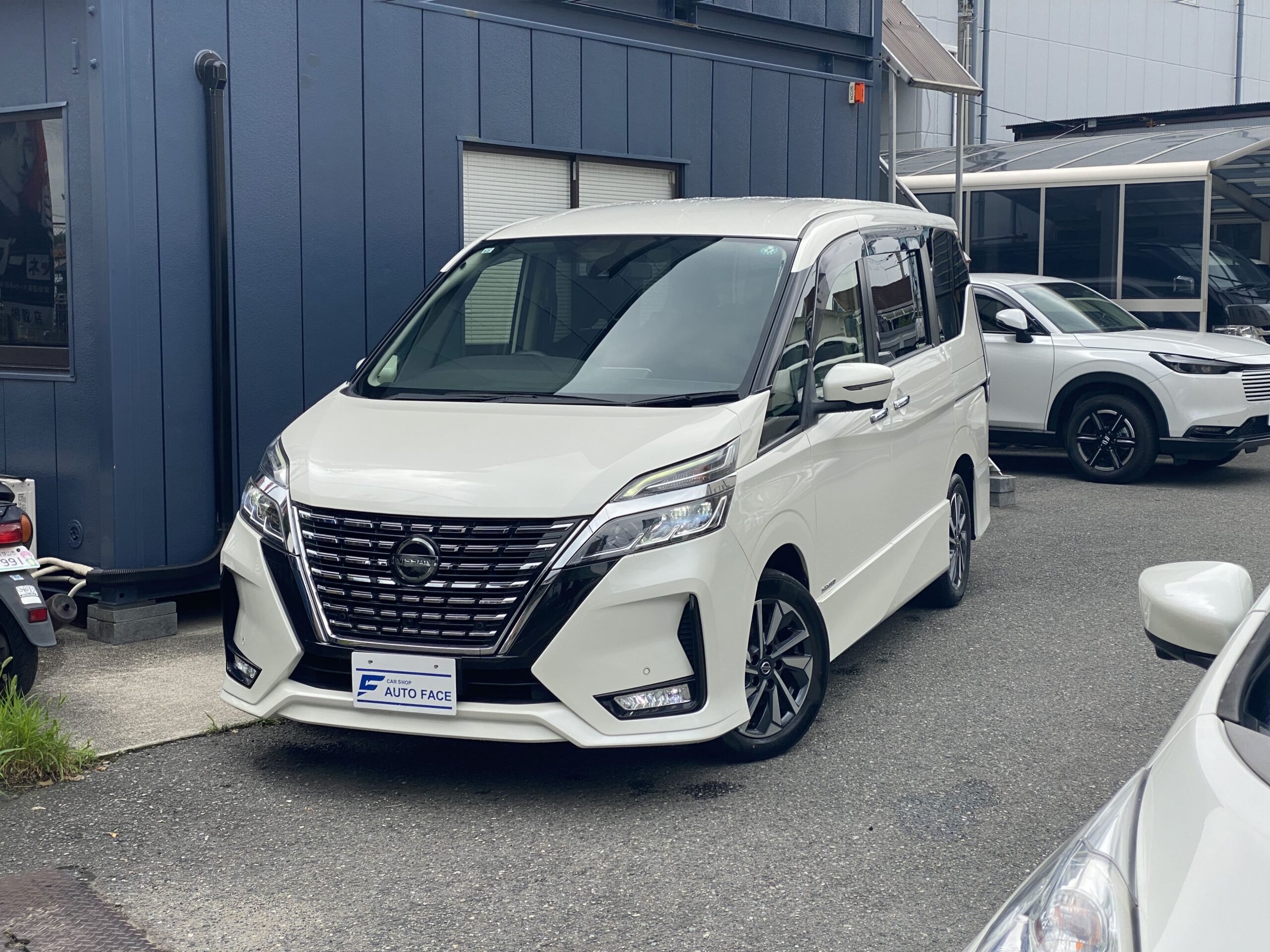 日産セレナ