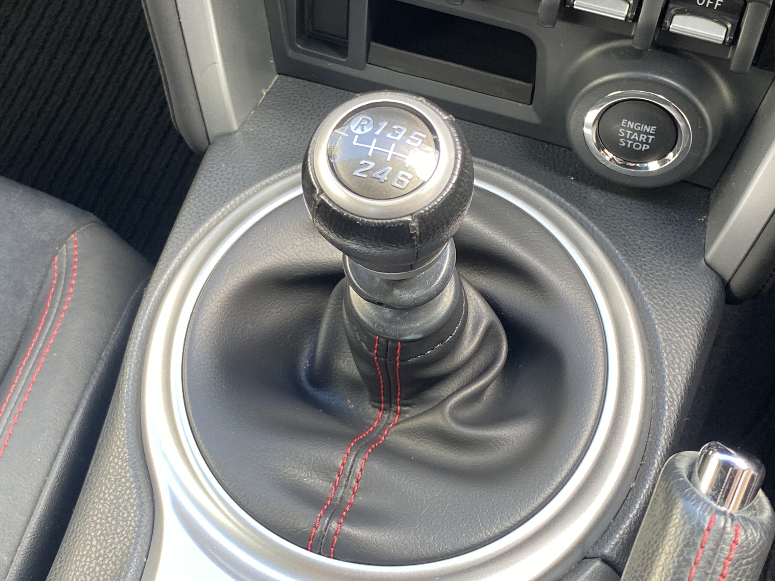 スバルBRZ